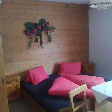 Junser Gasthausl Hotel Tux Kültér fotó